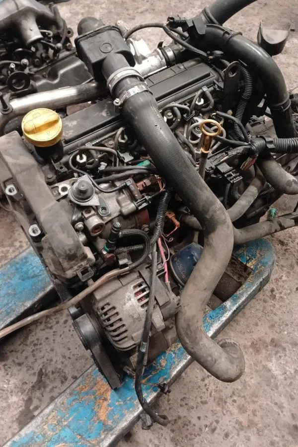 Renault Clio 1.5 DCİ Çıkma Motor