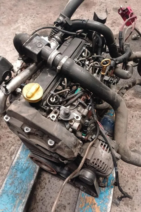 Renault Kangoo 1.5 DCI Çıkma Motor