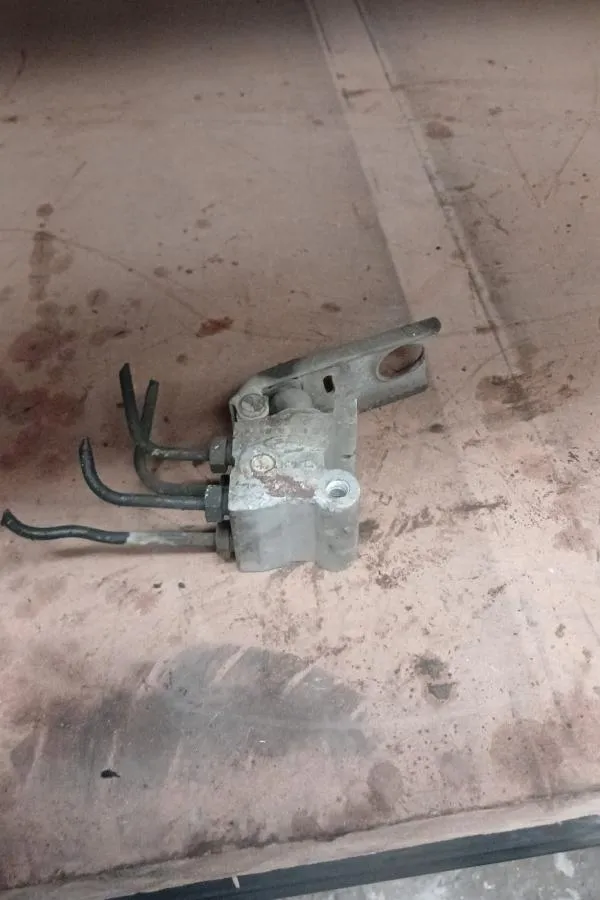 Ford Transit 2002 - 2006 Uyumlu Çıkma Fren Limitörü