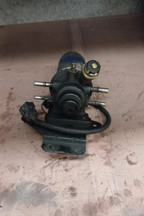 Ford Transit 2002 - 2007 Uyumlu Mazot Filtresi Kütüğü