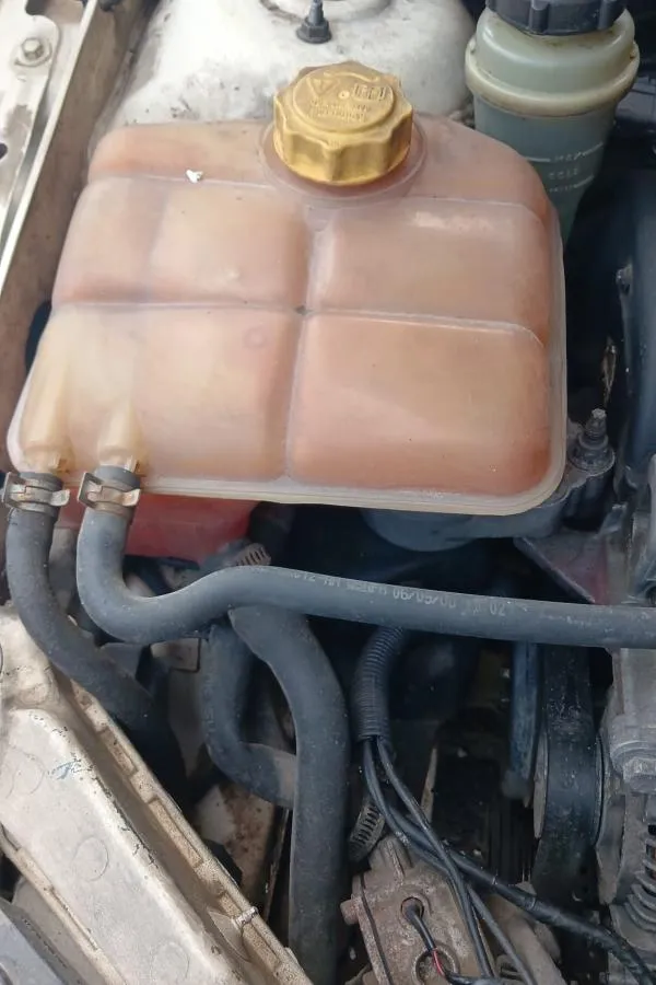 Ford Focus Çıkma Yedek Su Bidonu