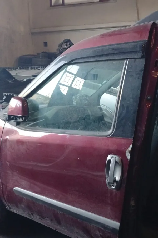 Fiat Doblo 3 Sol Ön Kapı Çıkma