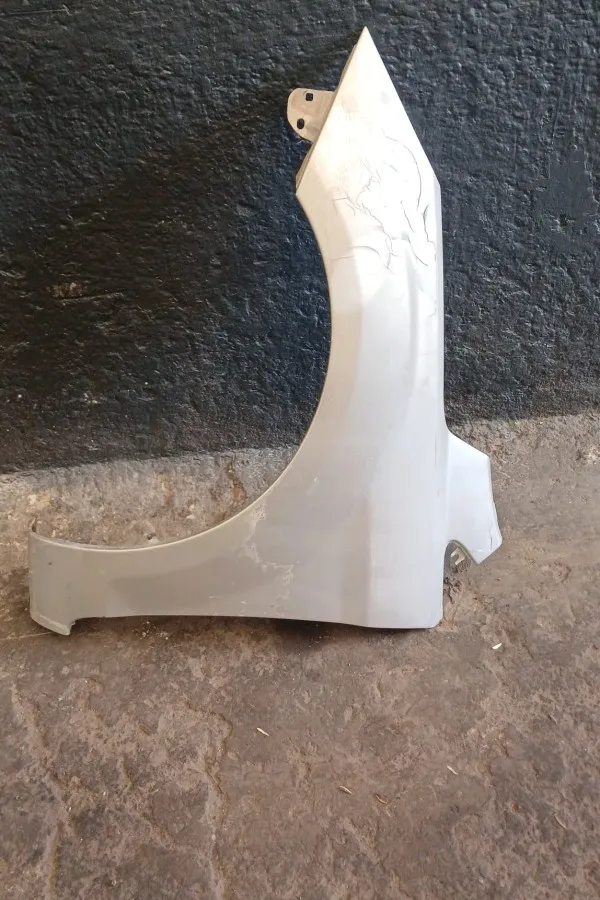 Ford Focus 2.5 Çıkma Sol Ön Çamurluk