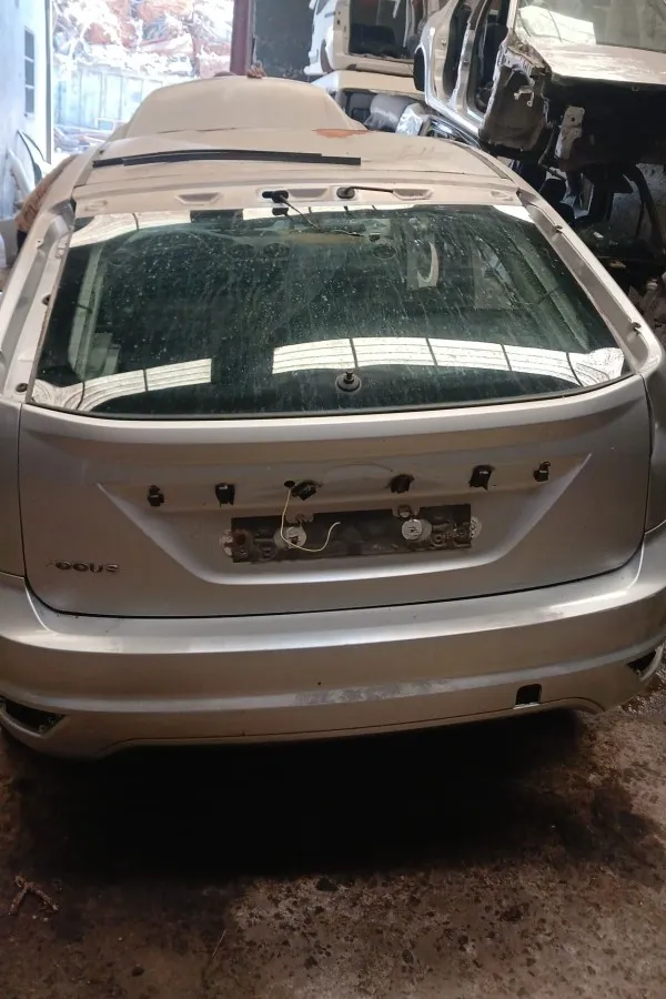Ford Focus 2.5 Hatchback Çıkma arka Bagaj Kapağı