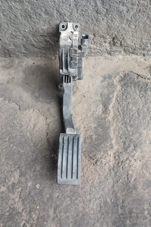 Ford Focus Gaz Pedalı 2008 2011