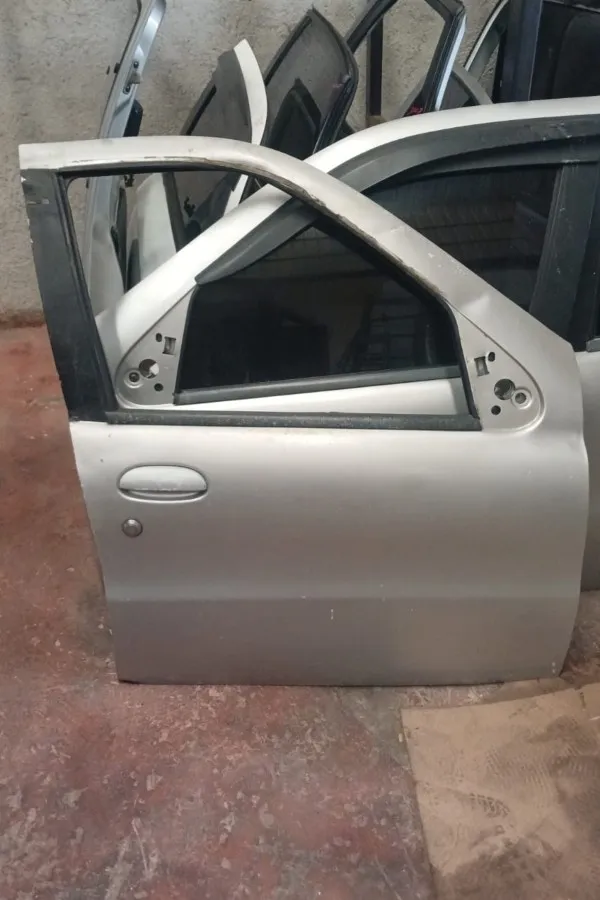 Fiat Albea Sağ Ön Kapı Çıkma 