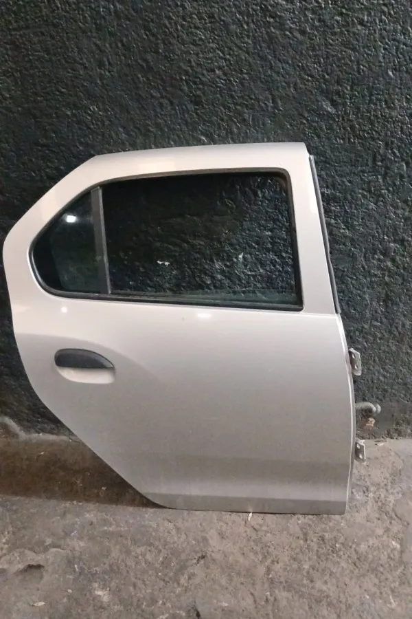 Renault Symbol Sağ Arka Kapı 2014 2018