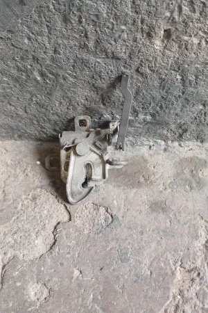 Fiat Doblo Çıkma Kaput Kilit