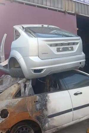 Ford Focus  Hatchback Yarım Arka Çamurluk