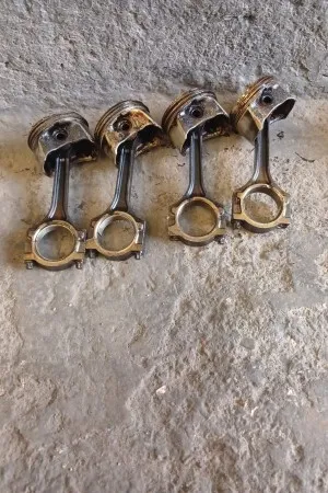 Ford Focus 1.6 Benzinli Piston Kolu