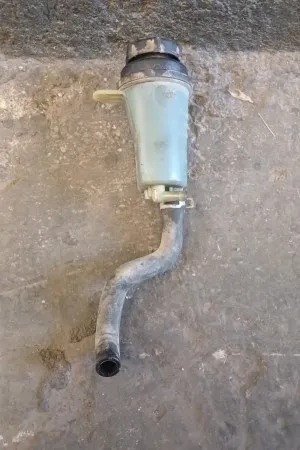 Ford Focus 2.5 Kasa Direksiyon Yağ Bidonu Benzinli