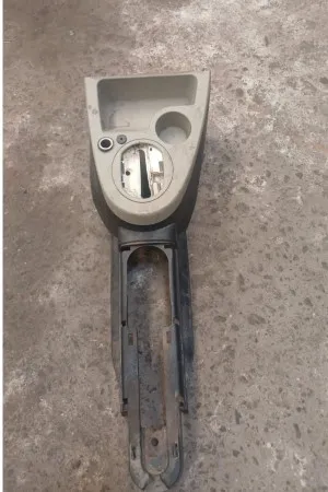 Ford Fusion Orta Konsol Çıkma