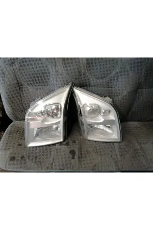Ford Transit V347 Sağ Sol Ön Far Çıkma