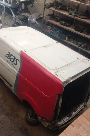 Ford Custom Kapalı Kasa Tavan Çıkma