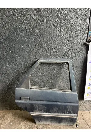 Ford Escort Sağ Arka Kapı Çıkma