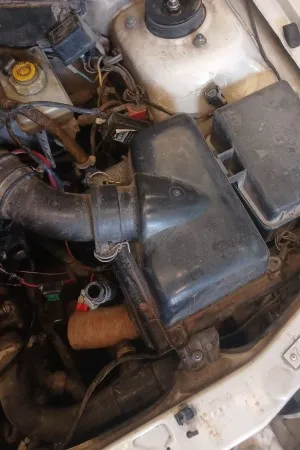 Ford Escort 1,6 Hava Filtre Kazanı Çıkma