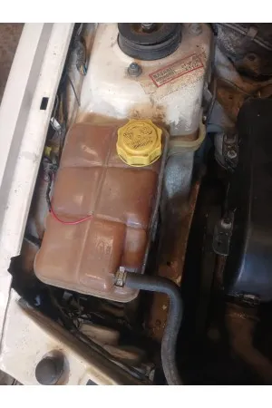 Ford Escort Yedek Su Bidonu Çıkma