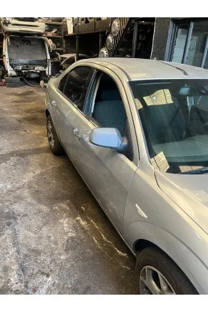 Ford Mondeo Sağ Arka Kapı Çıkma