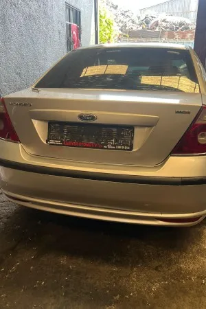 Ford Mondeo Bagaj Kapağı Çıkma 