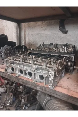 Ford Mondeo 2.0 Benzinli Siilindir Kapağı Çıkma