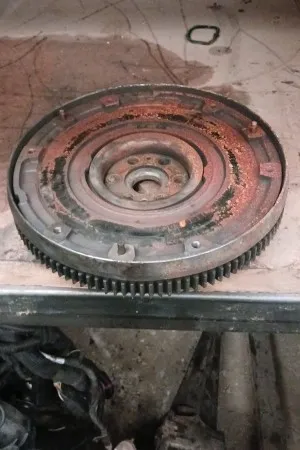 Ford Mondeo 2.0 Benzinli Çıkma Volant Oynar Başlıklı