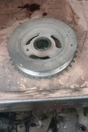 Ford Mondeo 2.0 Benzinli Krank Kasnağı Çıkma